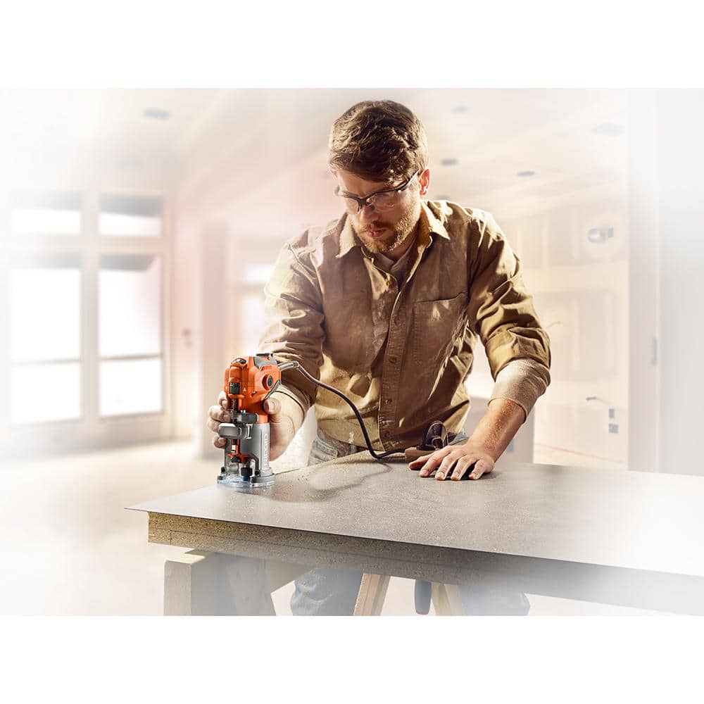 5.5 Amp Compact Fixed-Base Corded Router